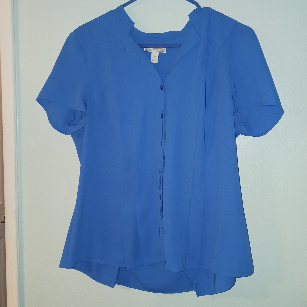Blue Dana Buchman Button-Down Collared Blouse | Size M